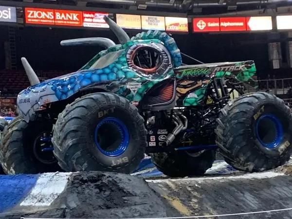 Monster Jam Scooby Doo truck roars in Des Moines